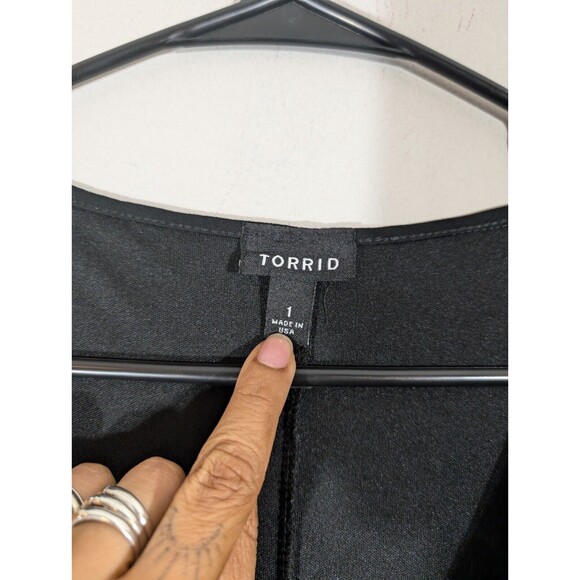 Torrid Top Women Plus 1X Black Embellished V-Neck Banded Chiffon Batwing Sleeves - Picture 6 of 9